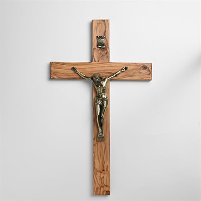 Crucifix en bois avec corpus plaqué bronze