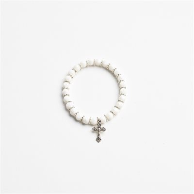 Stretch white bracelet w / silver flower