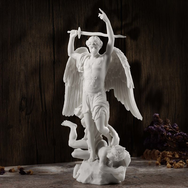 Statue St. Michel 15 '' Blanc